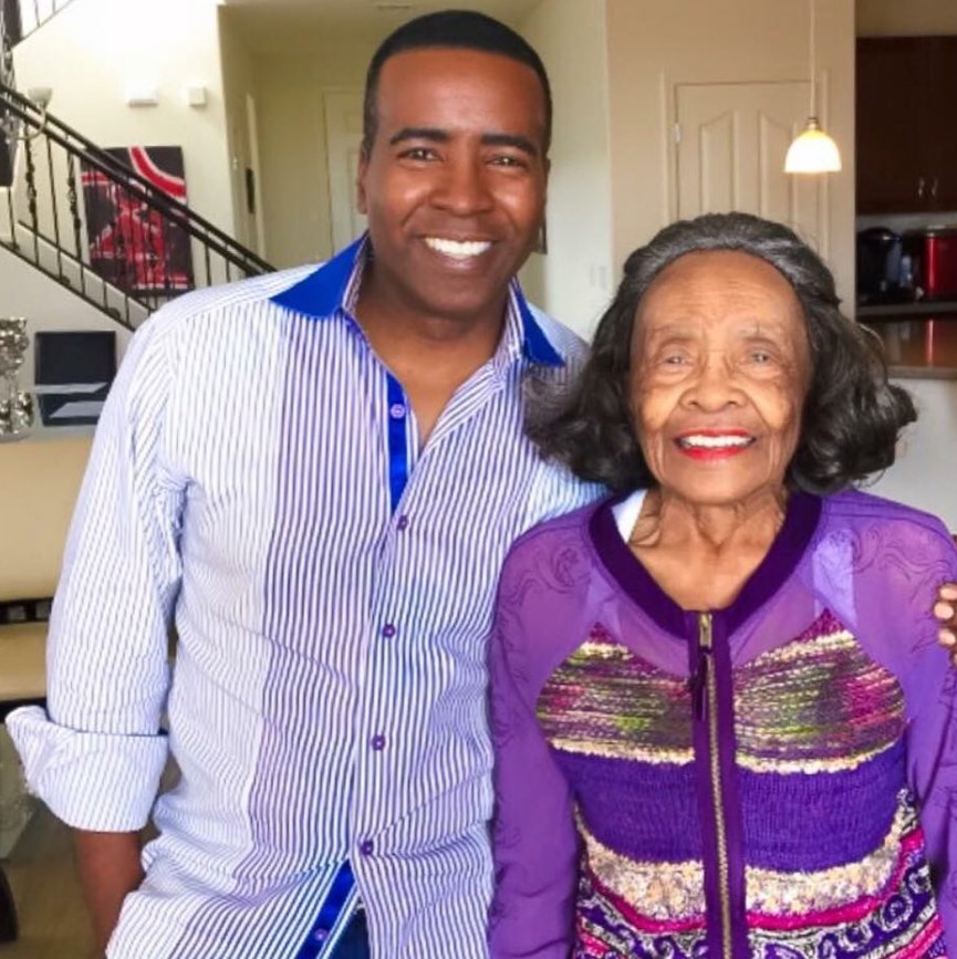 Kevin Corke with his mother